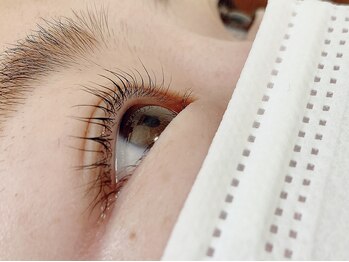 ビューティサロン Uの写真/大人女性の目元悩みを熟練の手技×提案力で解消◎自然で上質な美しさへ♪