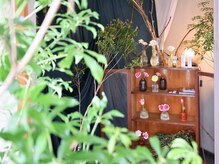 もみまつ 高岡院の雰囲気（花と緑に包まれた癒しの整体空間♪お帰りにはお花をプレゼント♪）