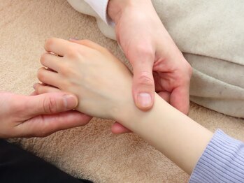 たかさか整体院/離れたところに原因があります