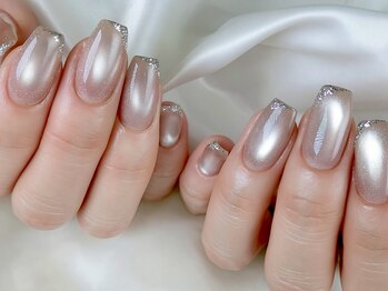 ネイルサロンアンドスクール バニラ(nailsalon&school VANILLA)の写真/【大人可愛いを叶えるネイルなら当店にお任せ】上品さと可愛さを兼ね備えたトレンドネイルで指先から美しく