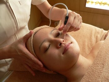 エステサロン エクラの写真/もう毛穴ケアに迷わない。最新毛穴洗浄×高周波バキュームプランでつるんと毛穴レス肌へ♪