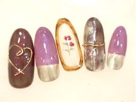 フラワー&囲みべっこうネイル