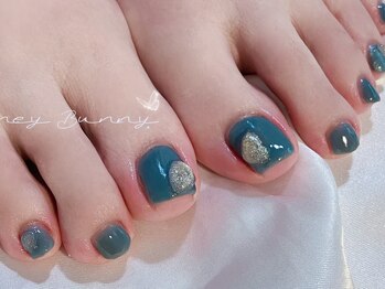 ハニーバニー(HoneyBunny)/綺麗なグリーンのフットネイル