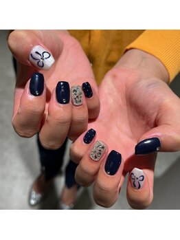 ビーカラフル 渋谷店(Becolorful)/ネイビーリボンネイル