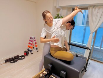 ラブレ 女性専用パーソナルトレーニングジム(Labre)の写真/【忙しい年末年始に負けない身体】今すぐ身体をラクにしたい…そんな時に「肩甲骨はがし」は逆効果