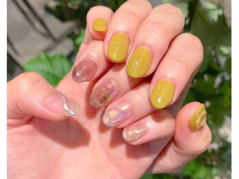 ネイルズ ララ(nails Lala)/アシメネイル。