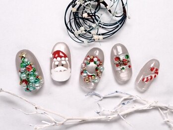 ボボカ(BOVOKA)の写真/オリジナル性の高いBOVOKA限定サンプルが大人気！見る度に気分が上がるネイルで日常に更なる彩りをプラス♪