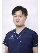 菊名かなで整骨院 丸山 翼