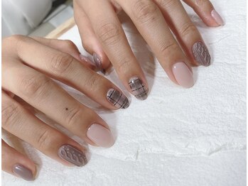 08ネイル(08 nail＆school)/ニット、チェックネイル☆