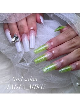 マディア(MADIA)/【スカルプやり放題/Sculpture】