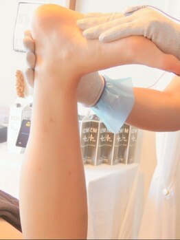 カレント(current)の写真/毎日の立ち仕事・座りっぱなしで重だるい足に【むくみ改善コ－ス¥6300】足先から血行促進し冷え改善も◎
