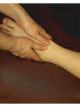 アーユルヴェーダアンドアロマエステ アユス(AYUS)/足も念入りに