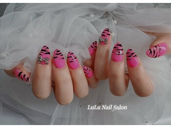 ルル 新宿西口(LULU)/シンプル持ち込み/ゼブラ柄