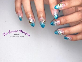 アン ジョーヌドラゴ/【自爪ネイル】キラキラグラデ