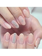 ネイルアンドまつげエクステ専門サロン スリー(THREE)/きれいめデザイン