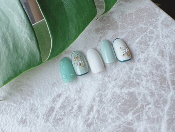 ミテソロ(mi tesoro)/2024年7月定額ネイル 6600