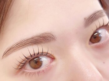 リラス 立川(Lilas)の写真/《新!HBL導入》眉毛のコンプレックスを改善!似合わせ眉毛スタイリングはプロにお任せ◎メンズ大歓迎◇