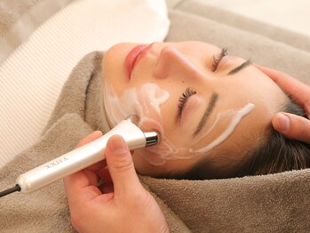 整え屋 レッド(RED)の写真/【ホウレイ線・たるみ改善】もたつく輪郭を引き上げ、年齢サインを感じさせないスッキリ印象へ♪