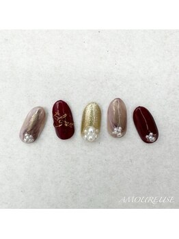 アムルーズ(Amoureuse)/クラシカルネイル♪