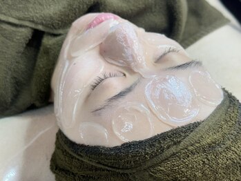 シュ シュ(chou chou)の写真/美容成分がたっぷり配合された潤艶WAX使用【フェイスワックストリートメント】是非お試しください♪