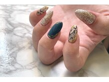 ネイルアンドアイラッシュスタジオ シュシュ(chouchou)/人気の大人パイソン