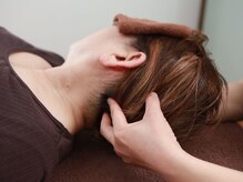 カイロプラクティック 花の雰囲気（■首コリ肩コリ等原因を丁寧なカウンセリングで探して行きます。）