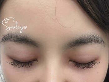 スマイリー(smiley)の写真/【LEDフラットラッシュ120本】アイライン不要なボリュームeyeへ☆すっぴんでもナチュラルに盛りたい方に◎