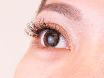 ロイヤルアイラッシュ(ROYAL eyelash)/ボリュームラッシュ