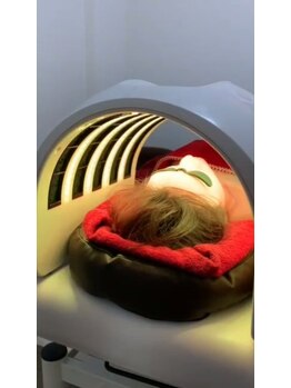 シャングリラ(Shangri-la)/特殊光線療法LEDフェイスドーム