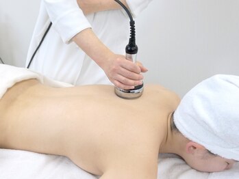 エステサロン朝/引き締め（背中・二の腕）