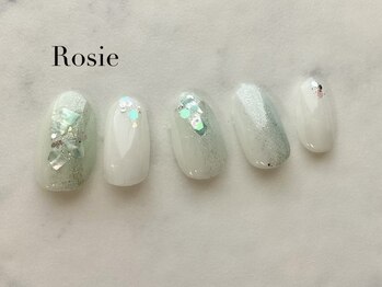 ロージィ(Rosie)の写真/RosieならオフィスでもOK！綺麗に美しくみせるシンプルネイルをご提案◎シンプルの中に引き立つ美しさ◎