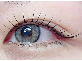 リーラヴィエン(Re:LavieN)の写真/【まつ毛ケアにトリートメント付き】一人一人の目元に合わせて様々なデザインをご提案☆ケアで美まつ毛に♪