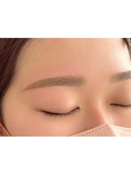 アイラッシェル 三本木店(eye Rushell)/平行アーチ　眉毛デザイン