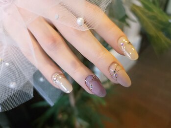 アンドルーチェ なんばパークス店(ANDRUCHE)の写真/【なんばネイル】爪を綺麗に魅せるシンプルデザインが充実♪丁寧なウォーターケア付きで美しい指先を演出!!