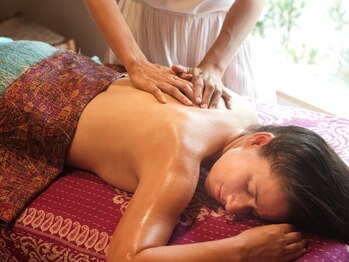 ナチュラルハーブス 灯り 淡路(Natural Herbs AKARI)の写真/感情の滞りと深い疲労に｜アーユス・タオイン90分【心がほどける巡り】