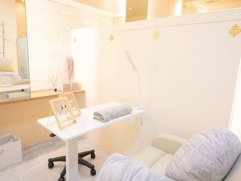 アイリスネイル(Airis nail)の写真/【初ネイルの方必見★】プライベートサロンならではの丁寧な施術とカウンセリングでお好みのデザインに♪