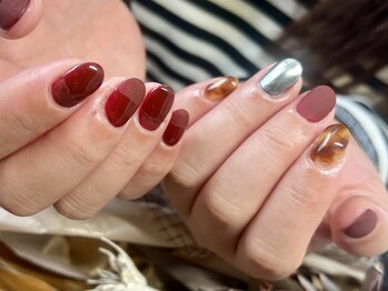 アット(Att)/ベッコウネイル