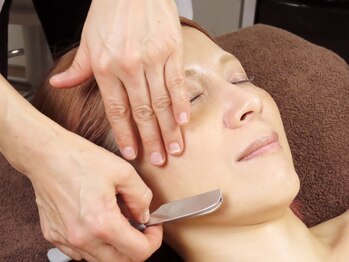 アンジュの写真/【お顔~えり足まで、まるっと整えシェービング】うぶ毛や古い角質をオフし美肌ヘ。お化粧ノリも格段にUP◎