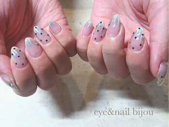 《saki担当》 ミラーネイル