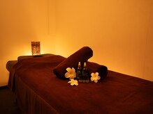 コモレビ(komorebi)/施術台