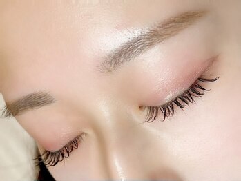 スピカ(spica)の写真/美眉アイブロウ導入!顔の印象を大きく左右する眉!一人ひとりの骨格や表情に合わせた美眉デザインで美しく♪