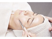 ディレイアザコスメ 新宿マルイ店/引き上げほうれい線改善・リフト