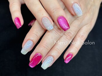 メルシー(Merci)/SNSで人気マグネットネイル