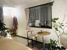 アズ(azu)の雰囲気(個室のくつろげるプライベートサロンです☆)