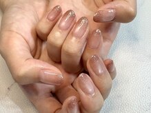 シンプルで上品なデザインが得意♪肌馴染みの良いカラーが豊富