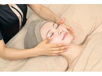 スレア 松坂屋名古屋店(SLEA)/小顔3 トーナー