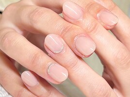 シンプル華やかネイル