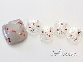 ハートキラキラネイル