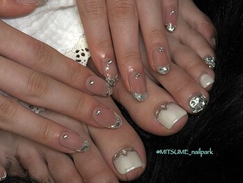 ネイルパーク ミツメ(Nail park_MITSUME)の写真/好きを詰め込みましょう！マグネットやフラッシュも人気のサロンで、可愛い足元でテンション上がる体験を★
