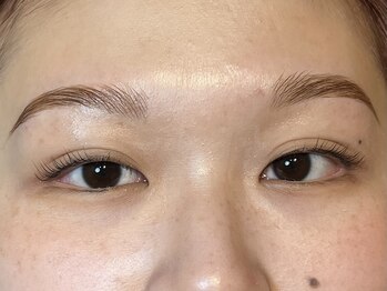 ザ コースト バイ ネオリーブ(The coast by neolive)/ハリウッドブロウリフト